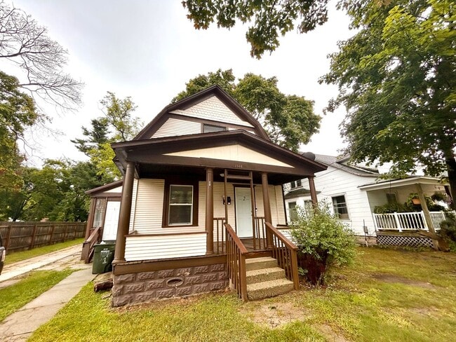 Building Photo - 1544 Terrace St