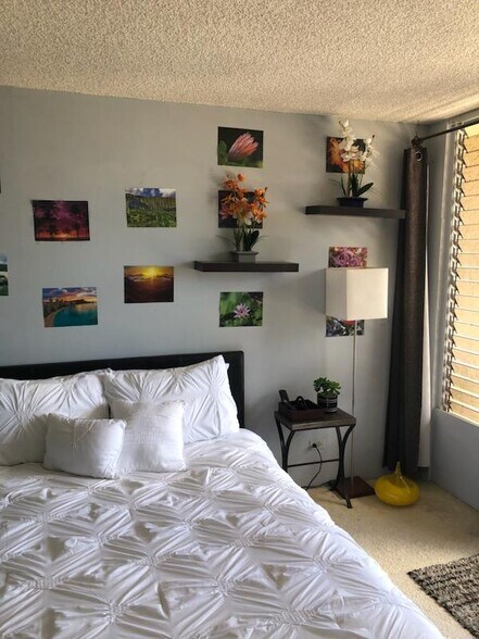 Building Photo - 2345 Ala Wai Blvd