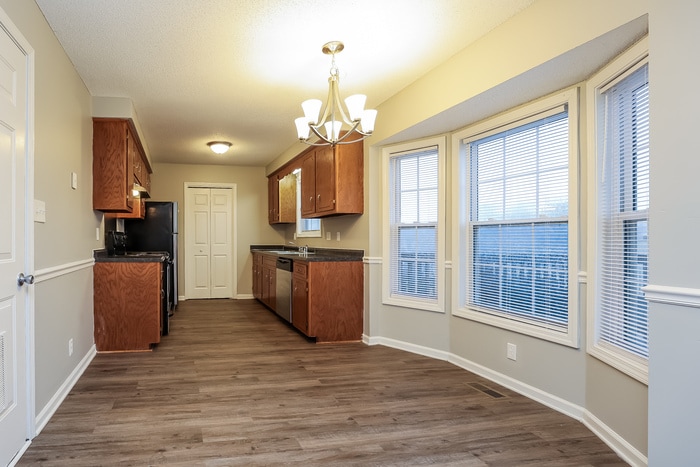 Building Photo - 427 Sandburg Dr