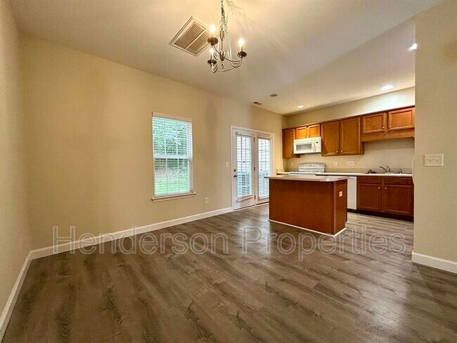 Building Photo - 125 Charterhouse Ln