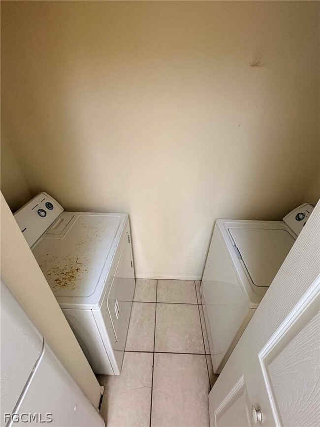 Building Photo - 2915 Winkler Ave