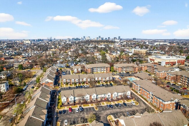 Building Photo - 2310 Elliott Ave