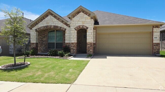 Building Photo - 3321 Kingsdown Dr