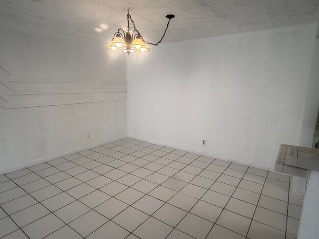Building Photo - 11607 NW 29th St