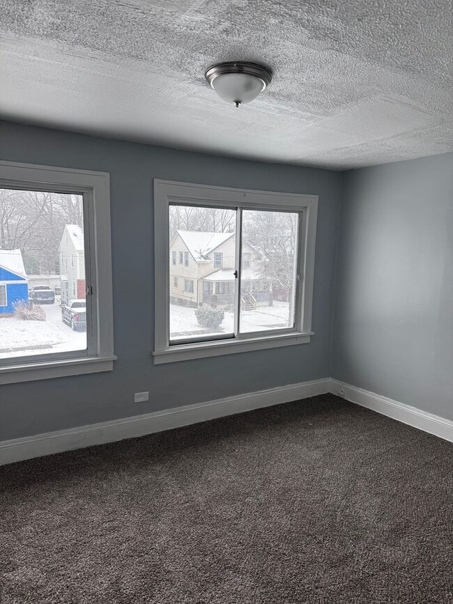 Building Photo - 1007 Elbon Rd