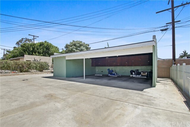 Building Photo - 720 Ridgeway Ln