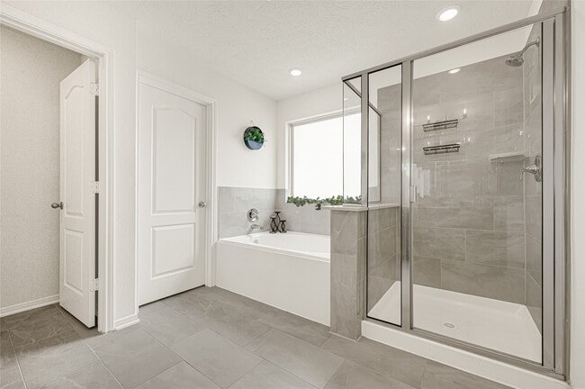 Building Photo - 5510 Blackbird Ln