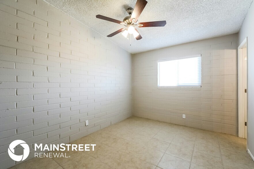 Building Photo - 7530 E Poinciana Dr