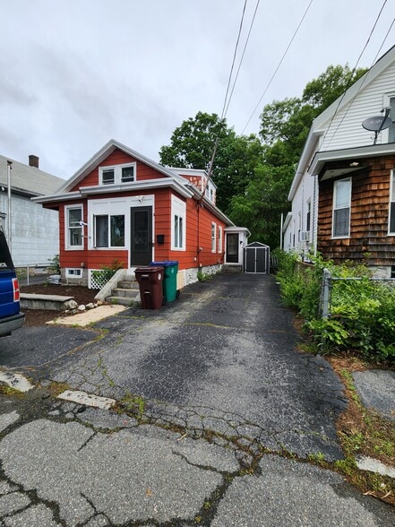 Primary Photo - 28 Epping St