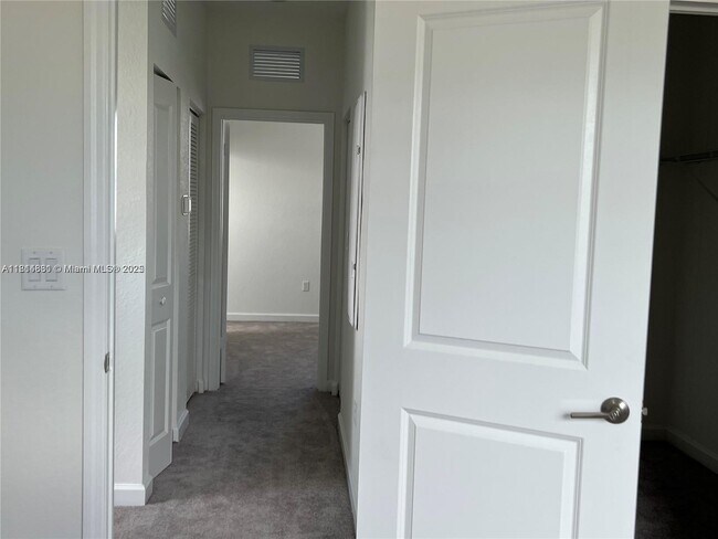 Building Photo - 13364 SW 287th Ter