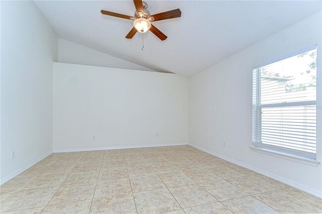 Building Photo - 18303 Elmhurst Ln