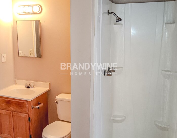 Building Photo - 4534 Valley Stream Dr