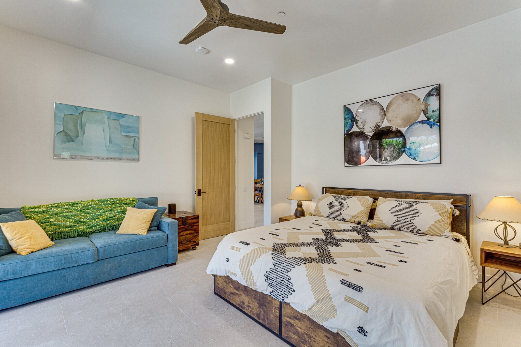 Building Photo - 2800 Cholla Pl