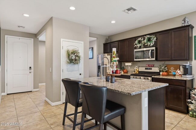 Building Photo - 8269 W Rushmore Way