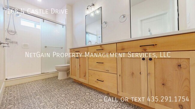 Building Photo - 168 N Castle Dr