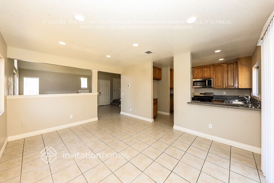 Building Photo - 8029 Linares Ave