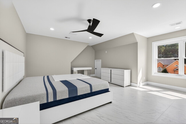 Building Photo - 1410 Landon Dr