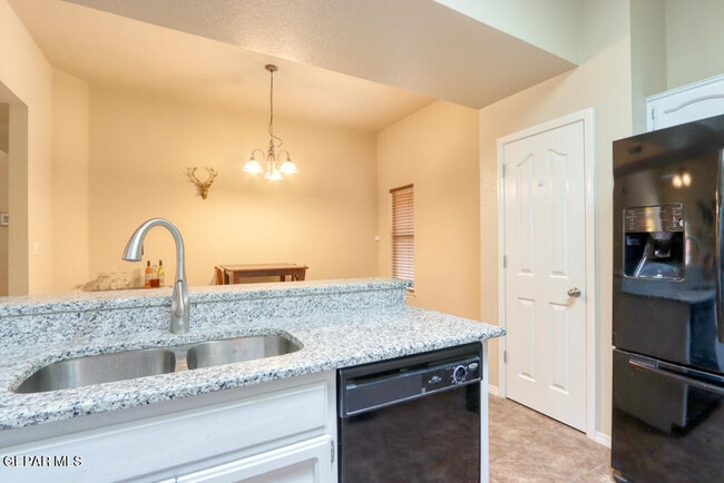 Building Photo - 14241 Smokey Point Dr