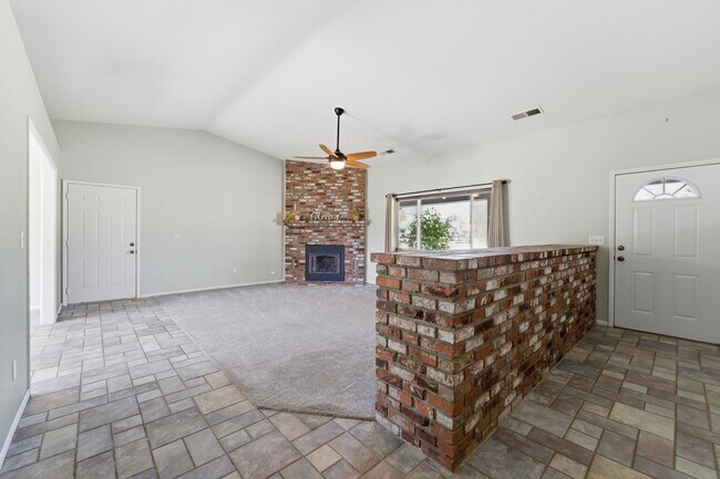 Building Photo - 23440 Mashie Ct