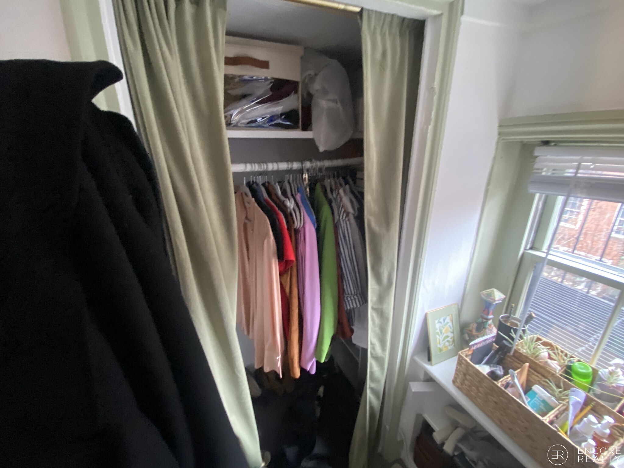 Building Photo - 58 Anderson St