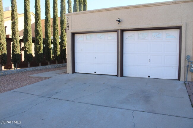 Building Photo - 3120 Voss Dr