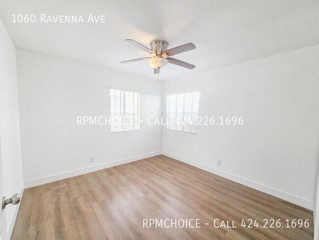 Building Photo - 1060 N Ravenna Ave