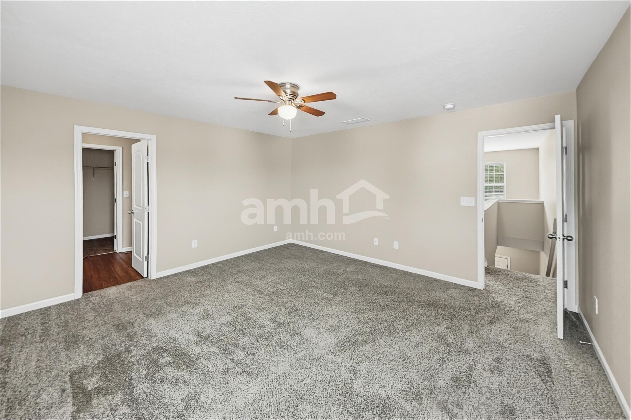 Building Photo - 7266 Rondeau Dr