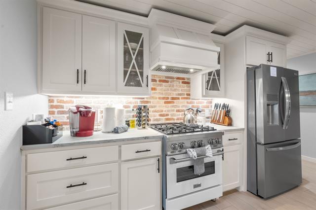 Building Photo - 408 E Liberty St