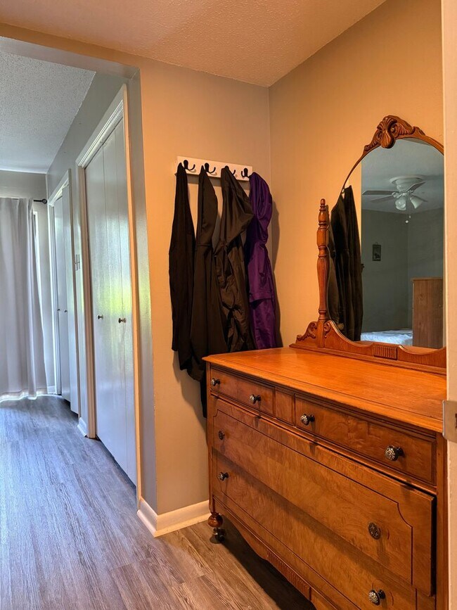 Building Photo - Maumelle Condo Available for Rent