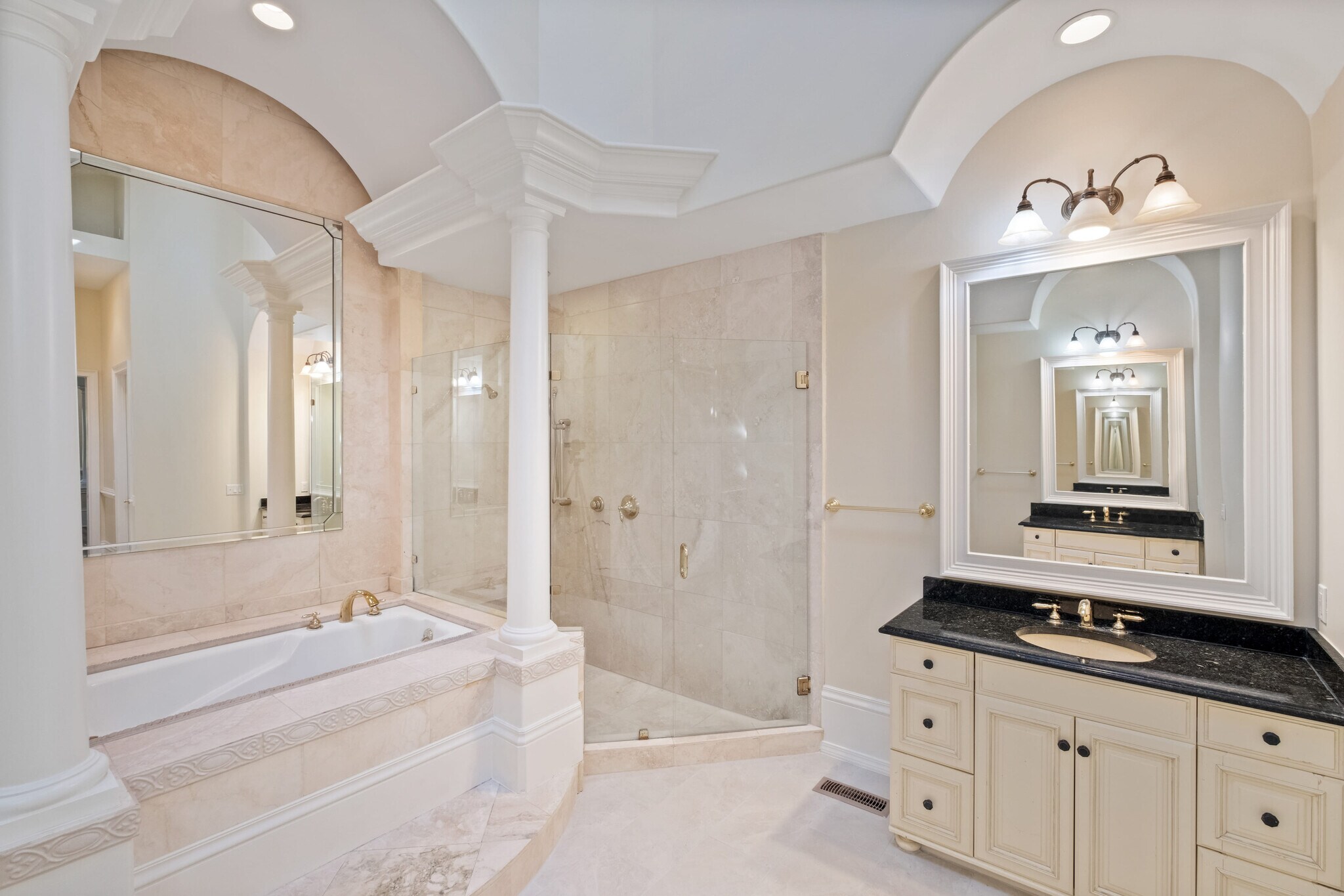 Master Bath - 1 Turkey Hill Ln