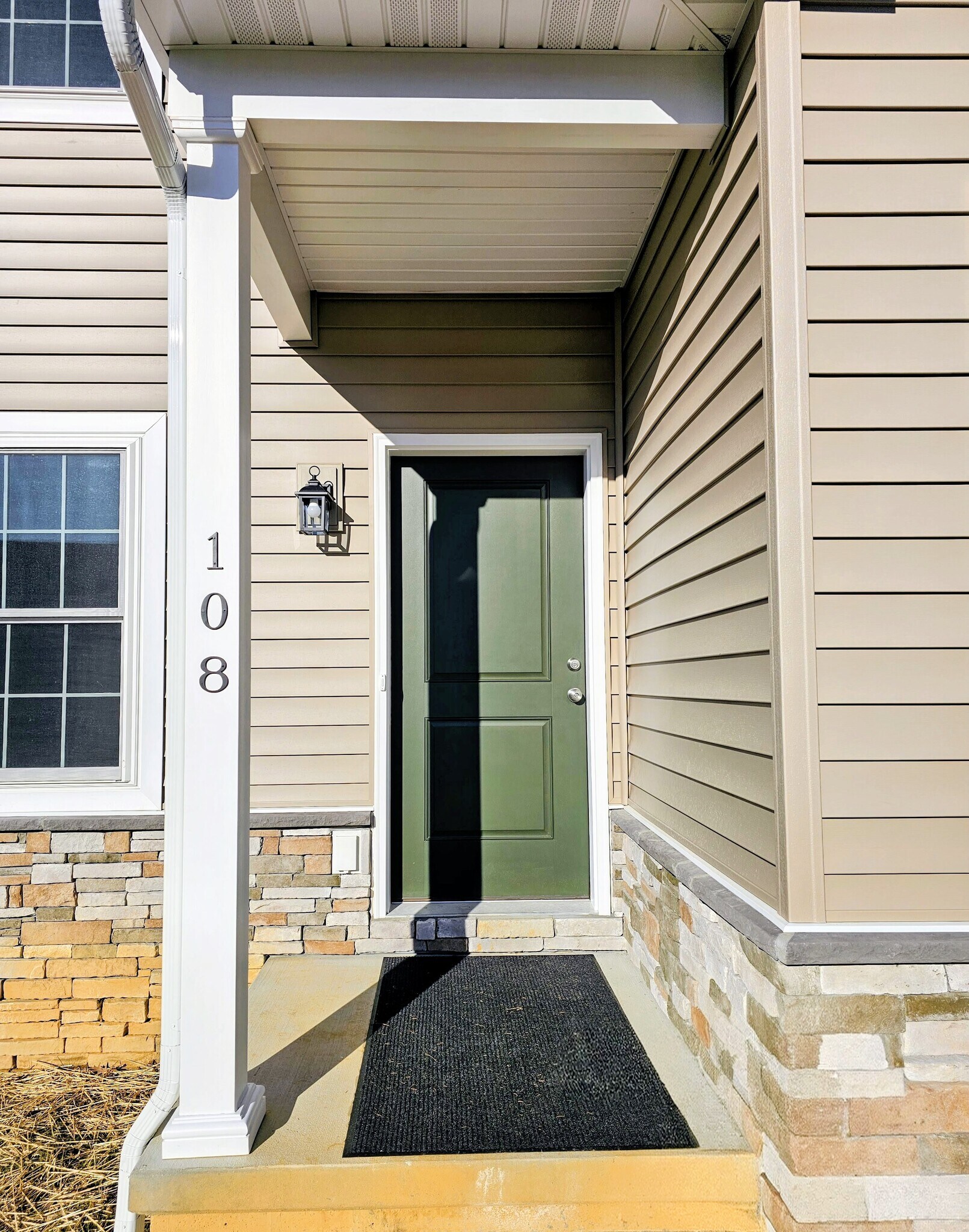 Building Photo - 108 Meadows Bnd