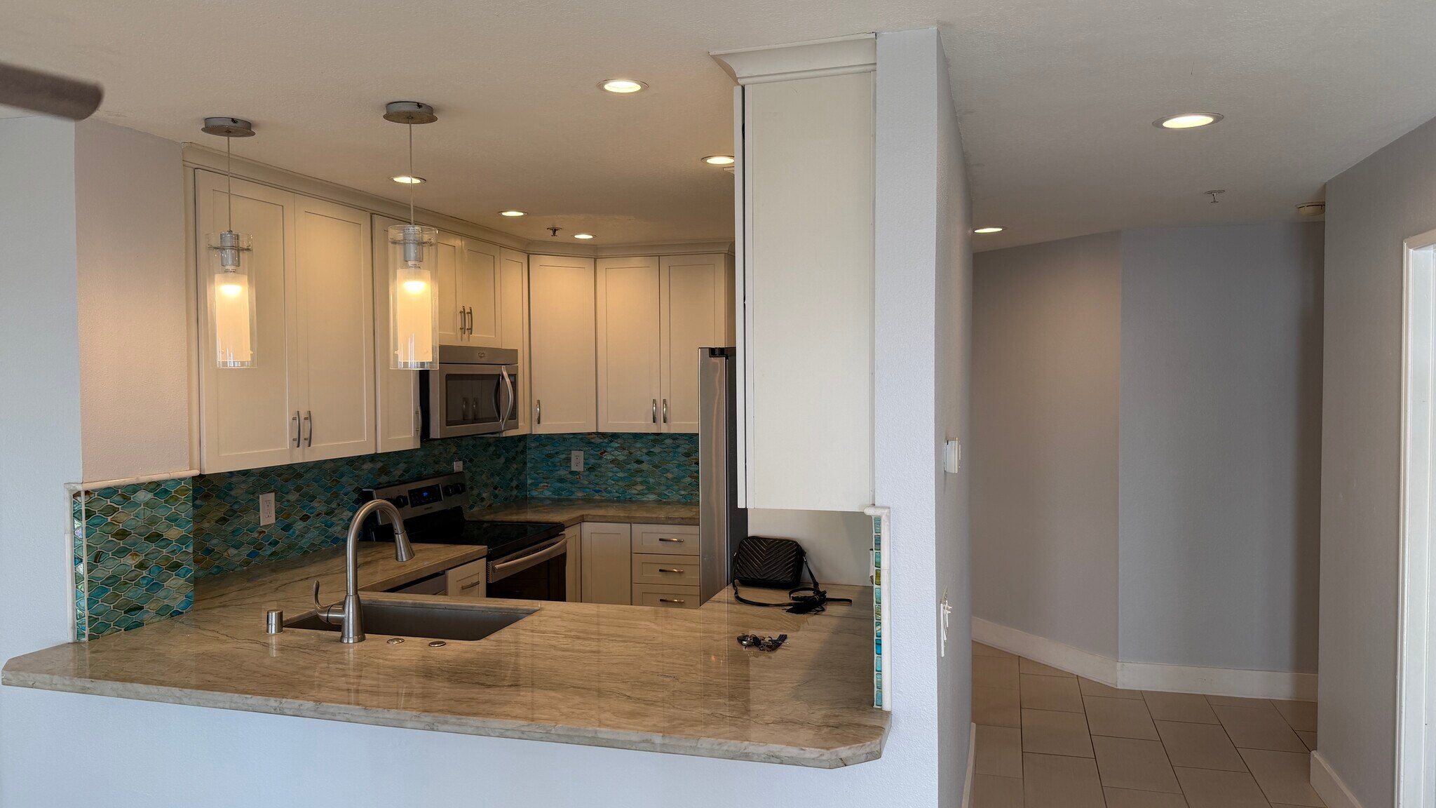 Building Photo - 1200 Pacific Coast Hwy