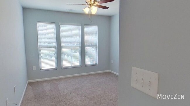Building Photo - 104 Brier Crossings Loop