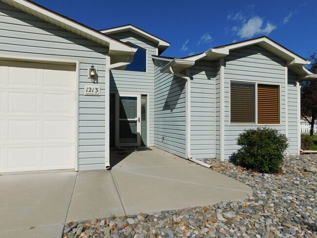 Building Photo - Beautiful Home in Fruita