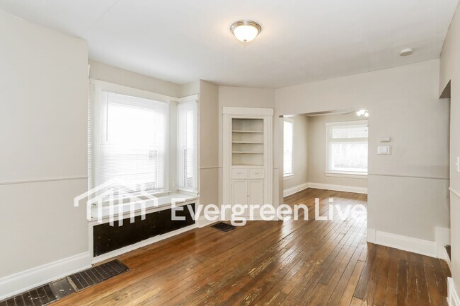 Building Photo - 4524 Whetsel Ave