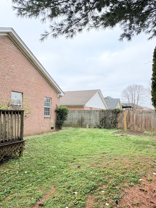 Building Photo - 338 Catalpa Cir