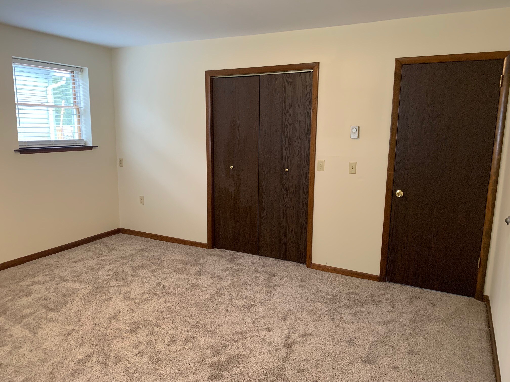 Hugh, lit Master Closet - 3200 Oak Ave