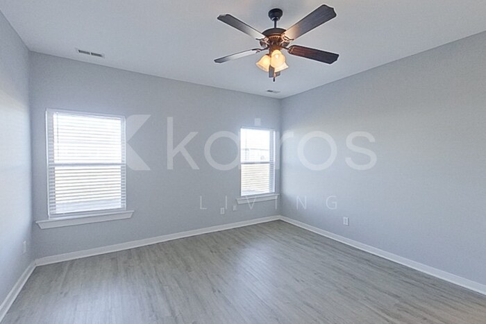 Building Photo - 26159 Valley Ridge Road