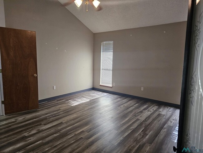 Building Photo - 3705 Ben Crenshaw Cir