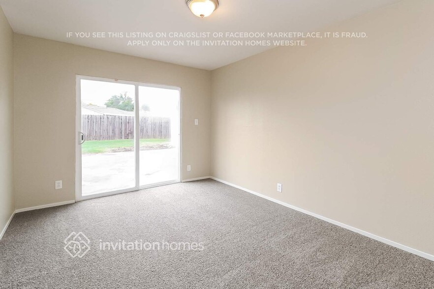 Building Photo - 10471 Reymouth Ave