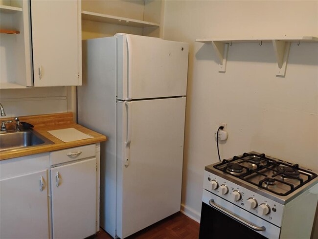 Building Photo - 545 Lindsey St