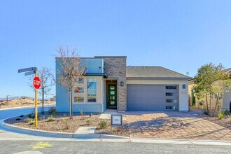 Building Photo - Resort Living, Age Restricted, 55+ Community, 3 Bedroom Home In Northwest Las Vegas