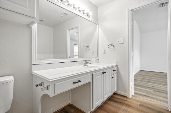 Building Photo - 14602 Windwood Park Ln