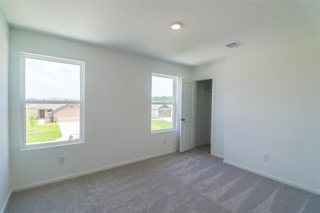 Building Photo - 31371 Black Cherry St