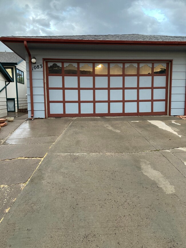 Building Photo - 1083 N 18th St