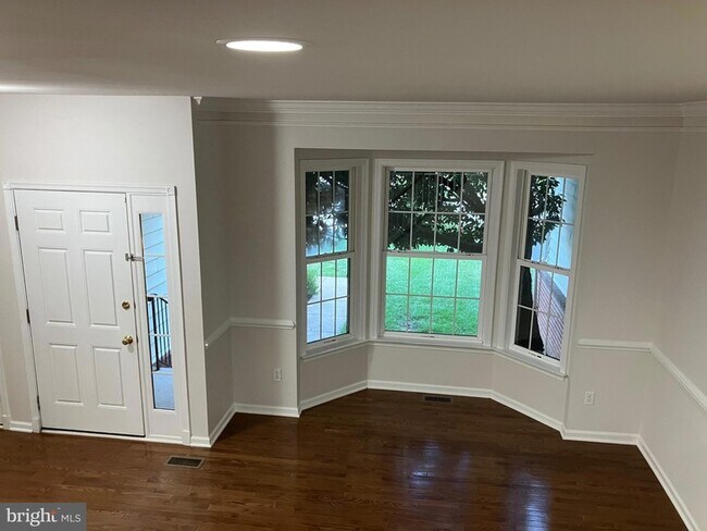 Building Photo - 5622 Arrowfield Terrace