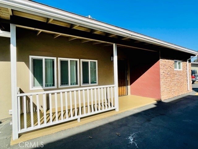 Building Photo - 2536 Orange Ave