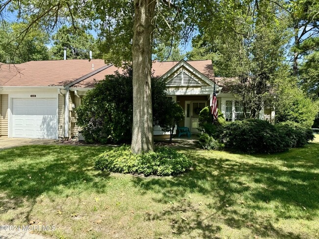 Primary Photo - 1114B Thornbury Ln