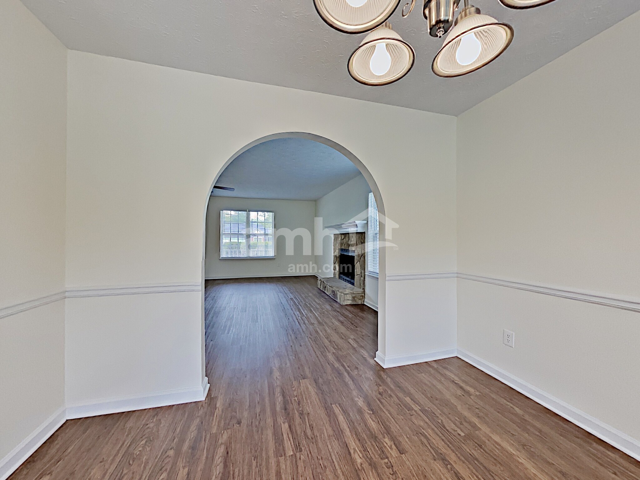 Building Photo - 2925 Hampton Valley Dr SE