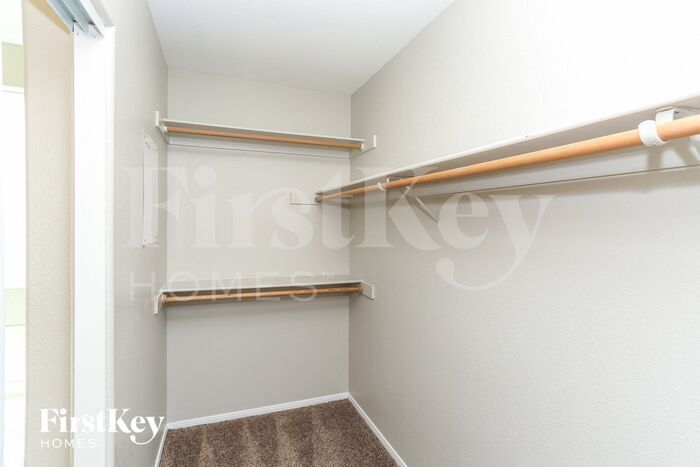 Building Photo - 9448 Biroth Ct